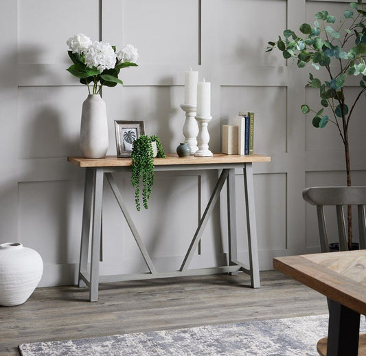 A Guide to Decorating with Luxury Furnishings - Seasons Home Interiors