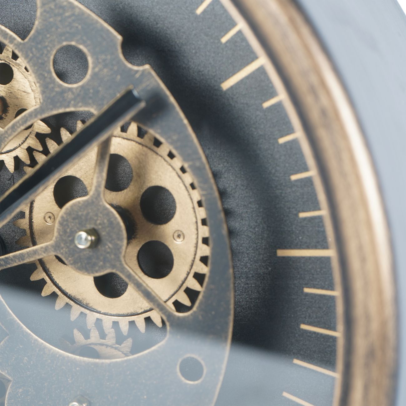 Black and Gold Mantel clock with moving cogs