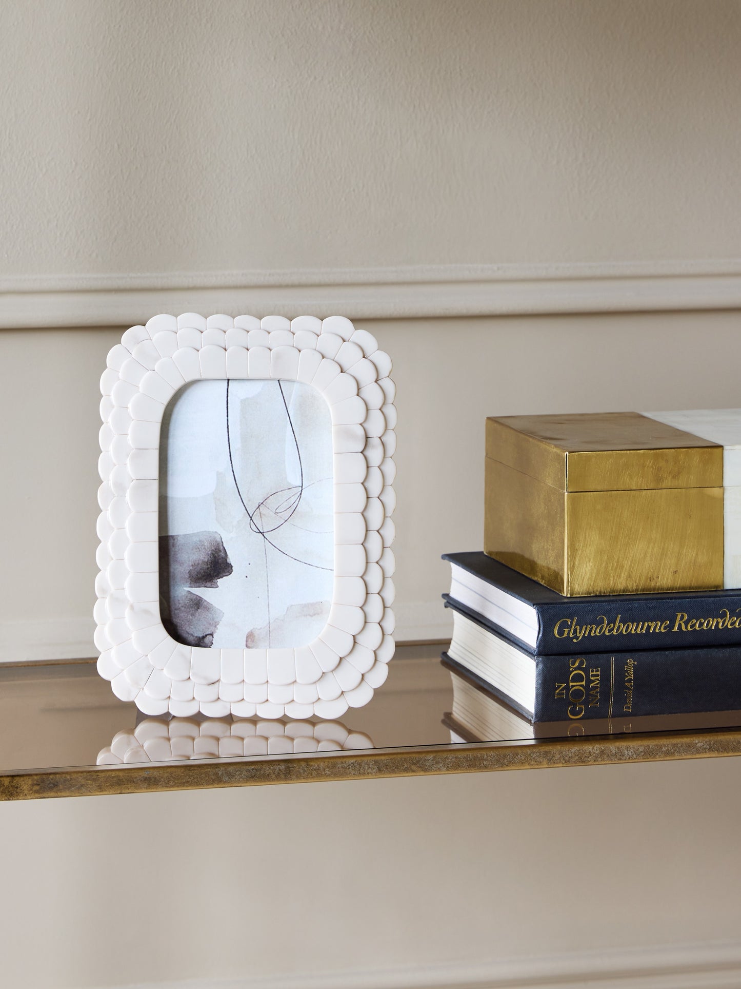 TILEWAVE SCALLOP TILED PHOTO FRAME 4X6