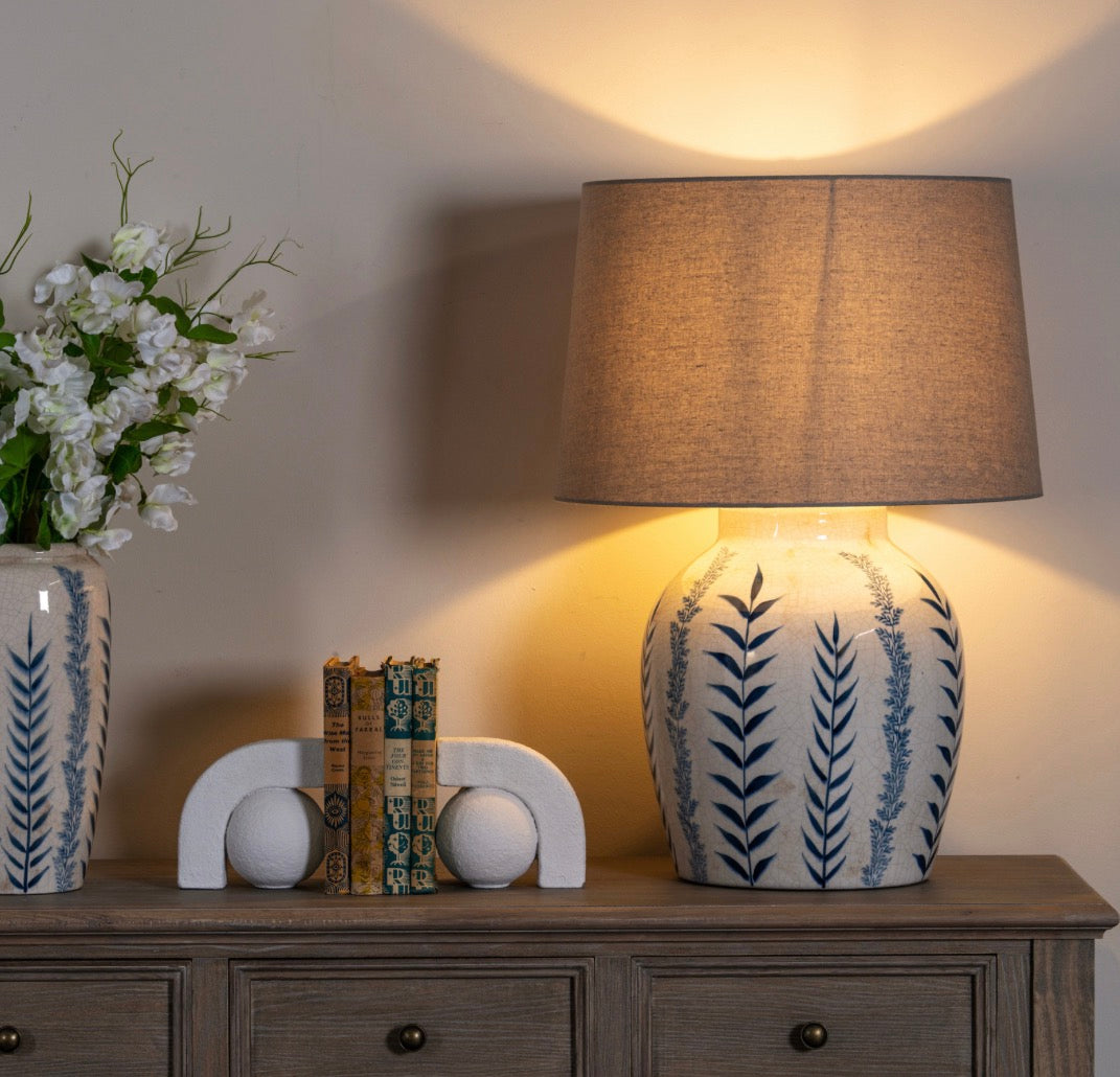 Blue flora ceramic pot lamp