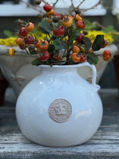 Round pitcher vase - Bone