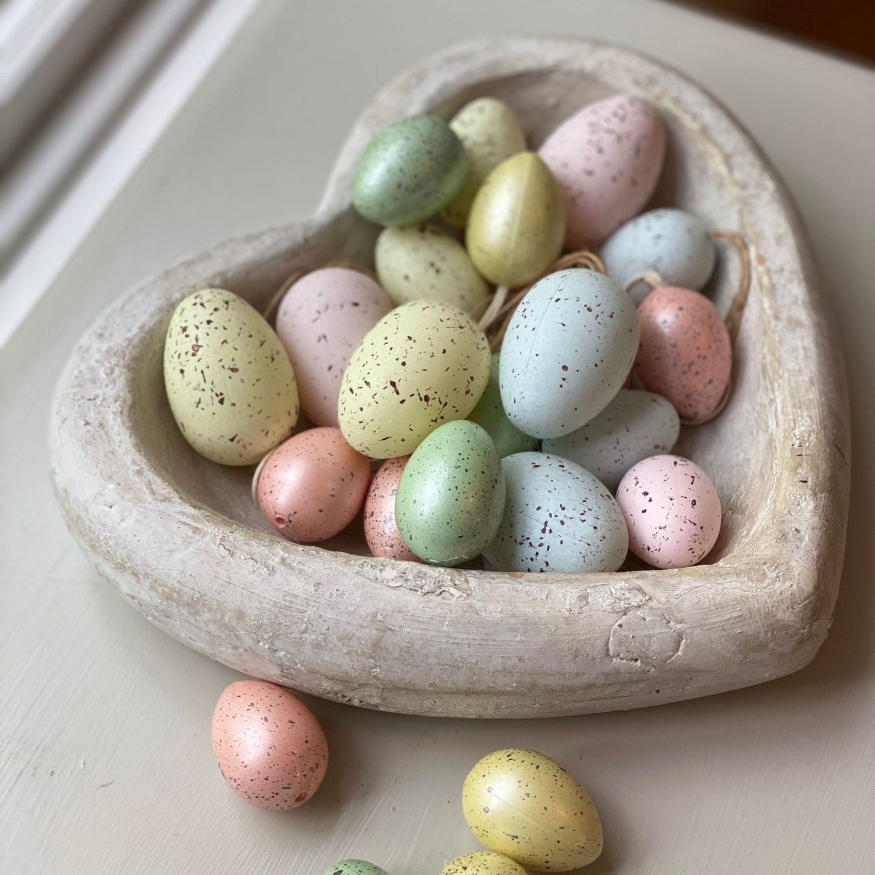 Deep Stone Heart Dish - Seasons Home Interiors