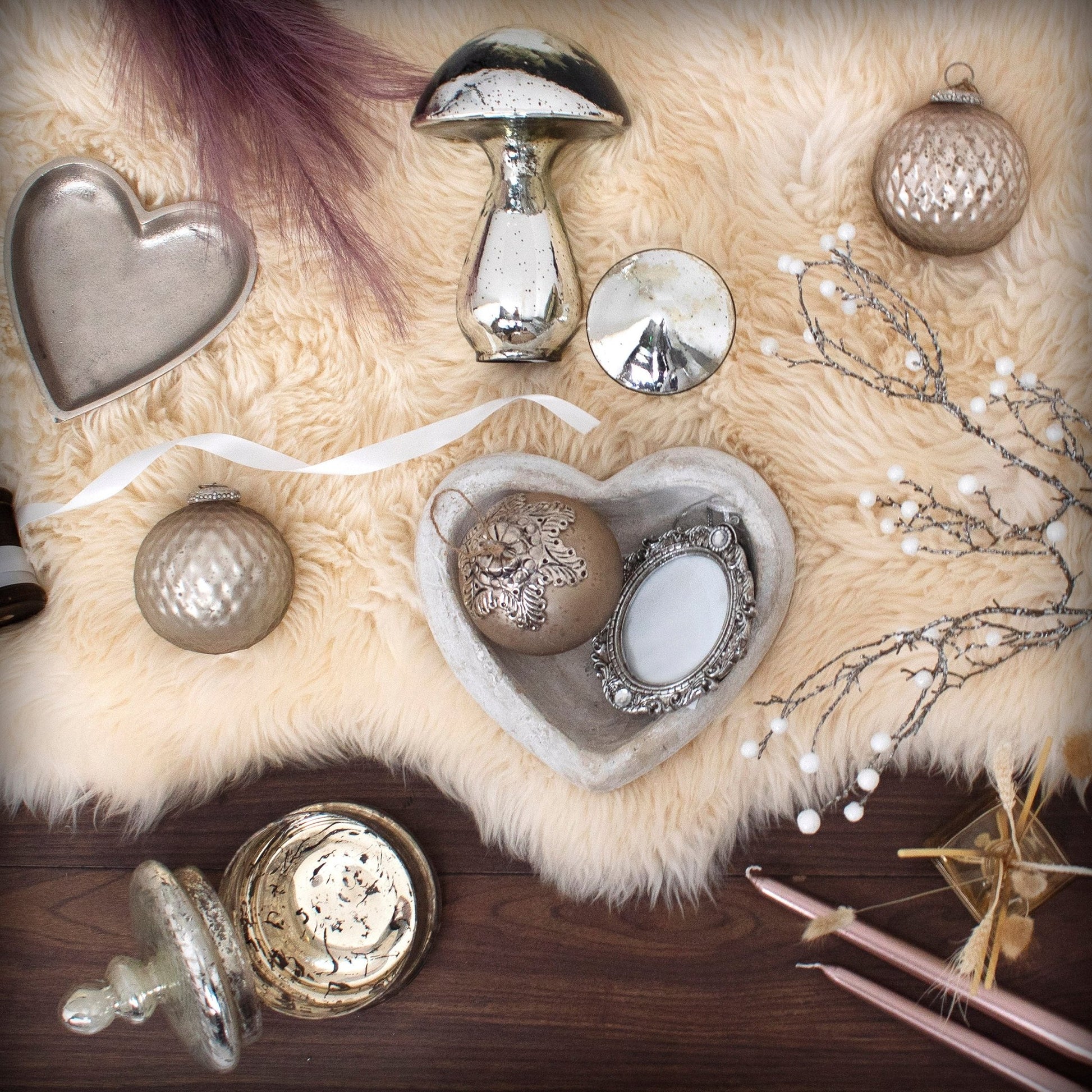 Deep Stone Heart Dish - Seasons Home Interiors