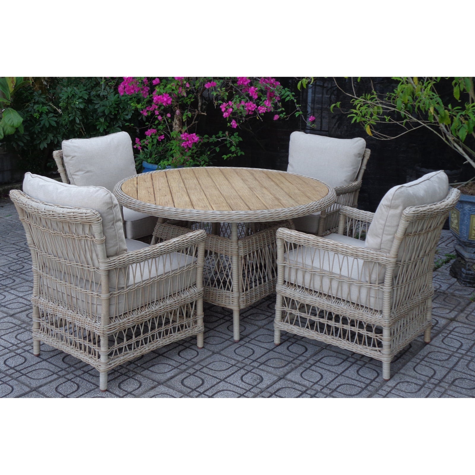 Sarah’s four seater, outdoor round dining set - Seasons Home Interiors